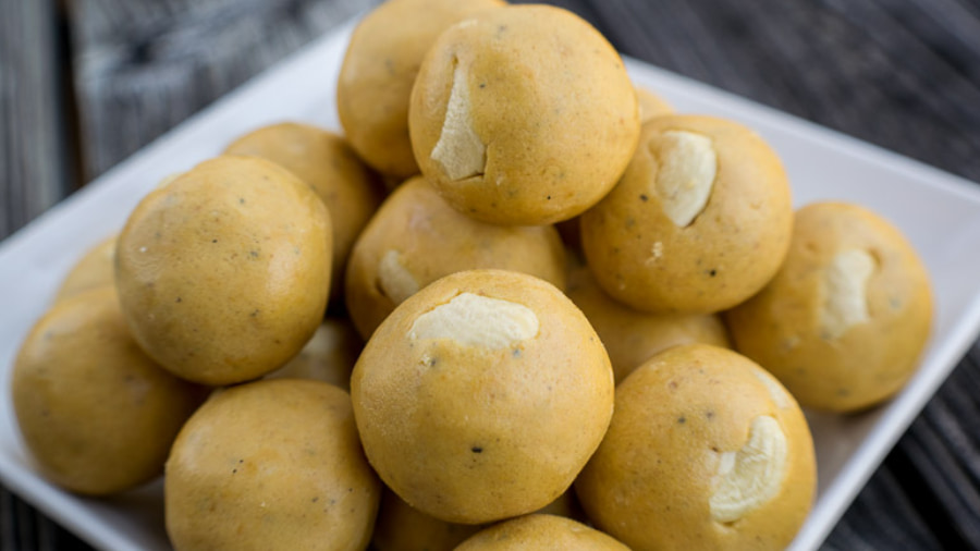 Besan Ladoo