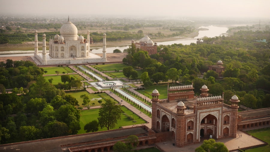 Must-Visit Attractions on a Same-Day Taj Mahal Tour