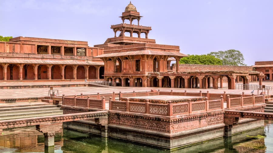 Must-Visit Attractions in Agra