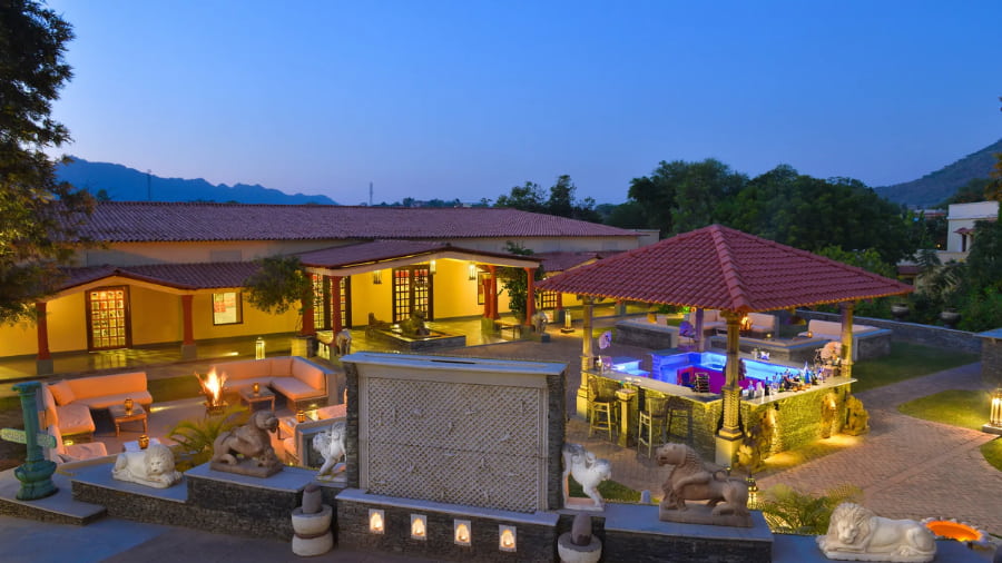 Experiencing Royal Stays – The Grand Royal Retreats