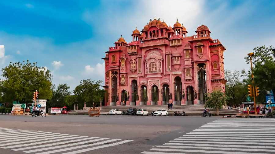 Jaipur (The Pink City)