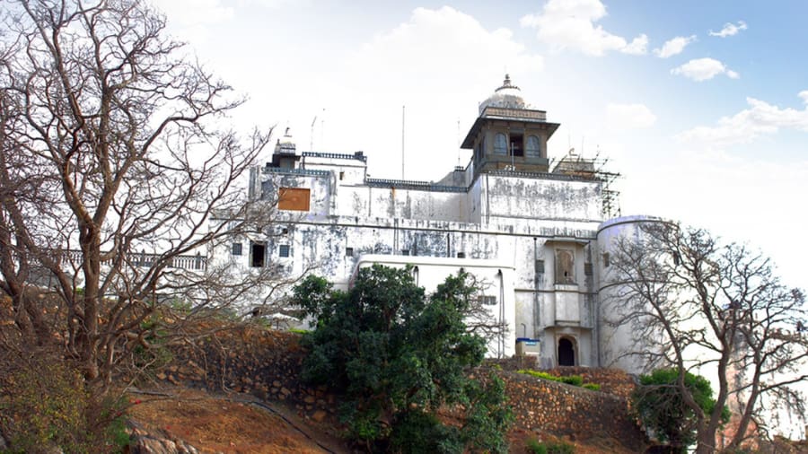 Sajjangarh Fort Timings and Ticket Price